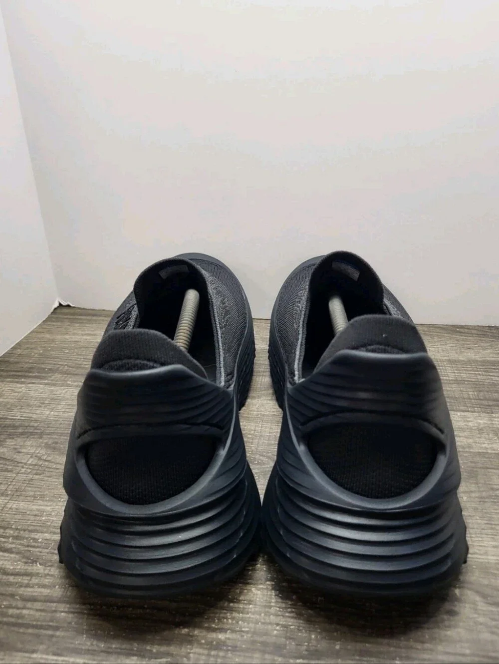 Hoka One One Restore TC 1134532-BBLC Sneaker Unisex Men Sz 14 Wms 15 Black Shoes